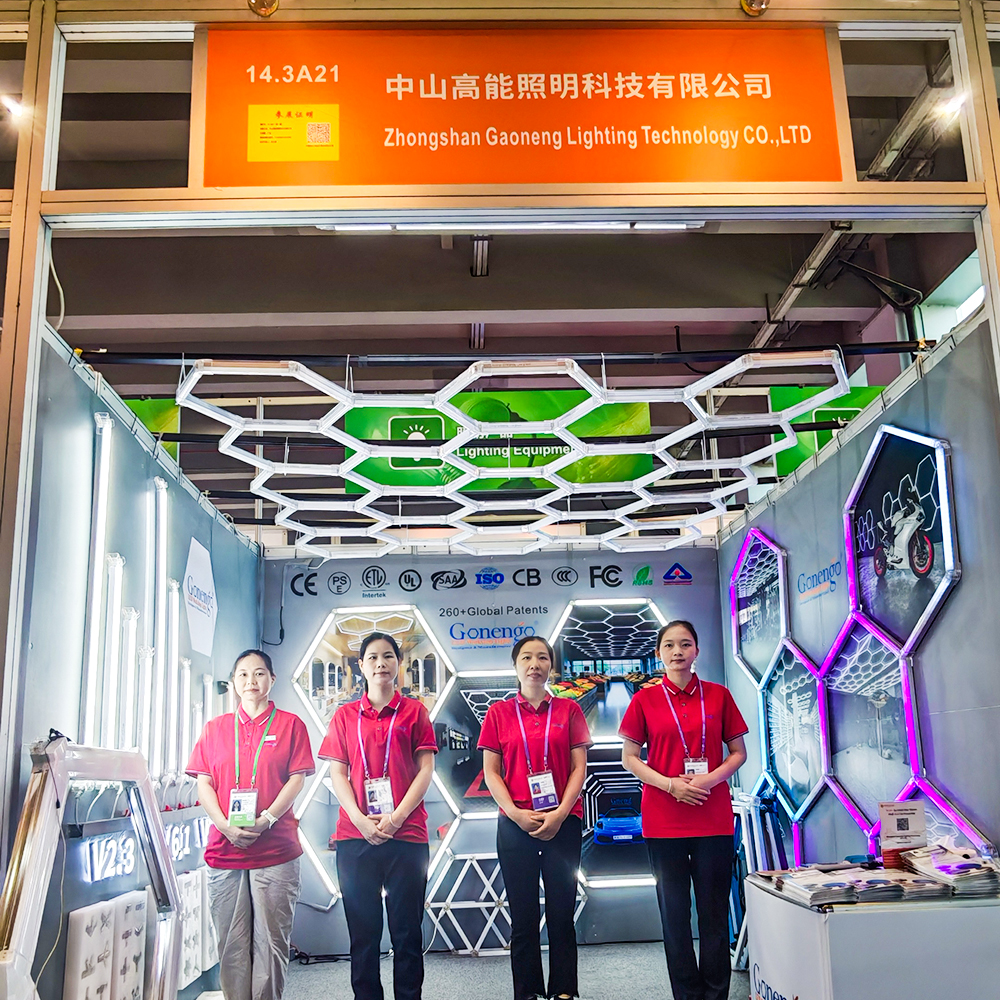 أنوار LED لورشة السيارات