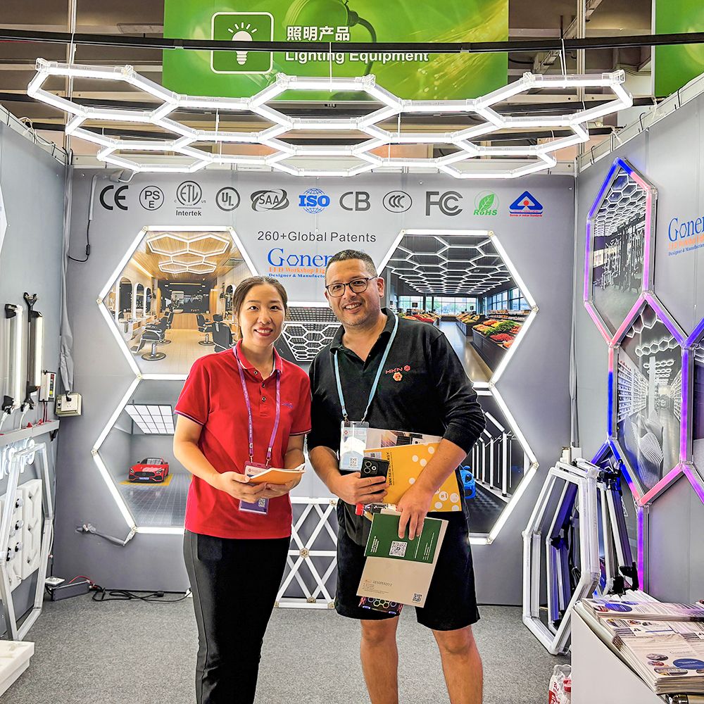 أنوار LED لورشة السيارات