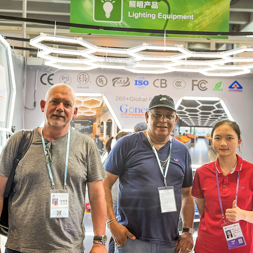 أضواء LED هندسية