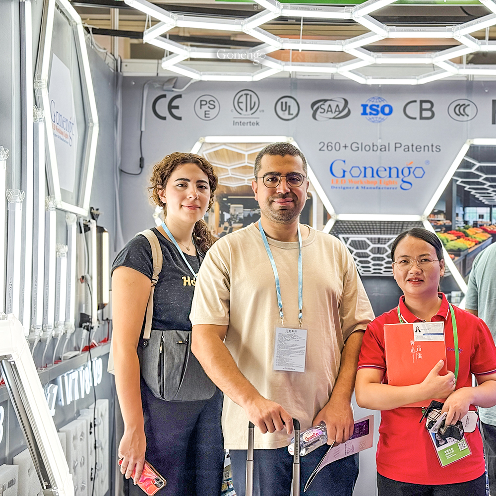 أضواء LED على شكل خلية النحل