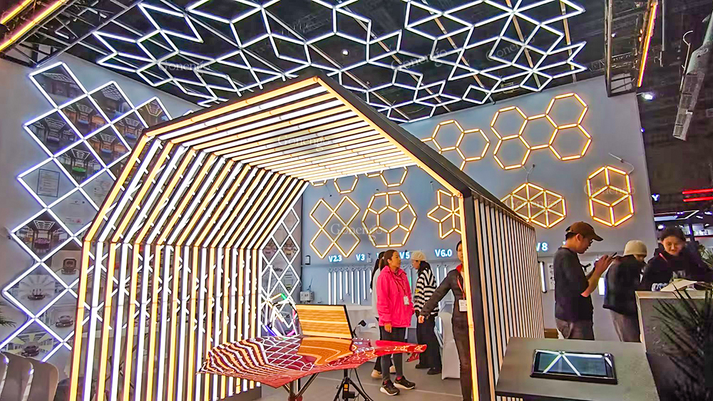 أضواء LED هندسية