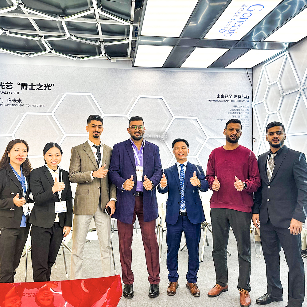 أضواء LED هندسية