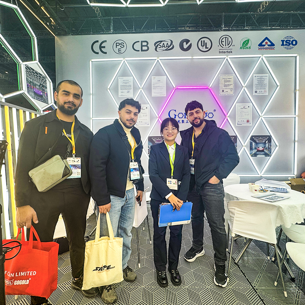 أضواء LED متعددة الأضلاع