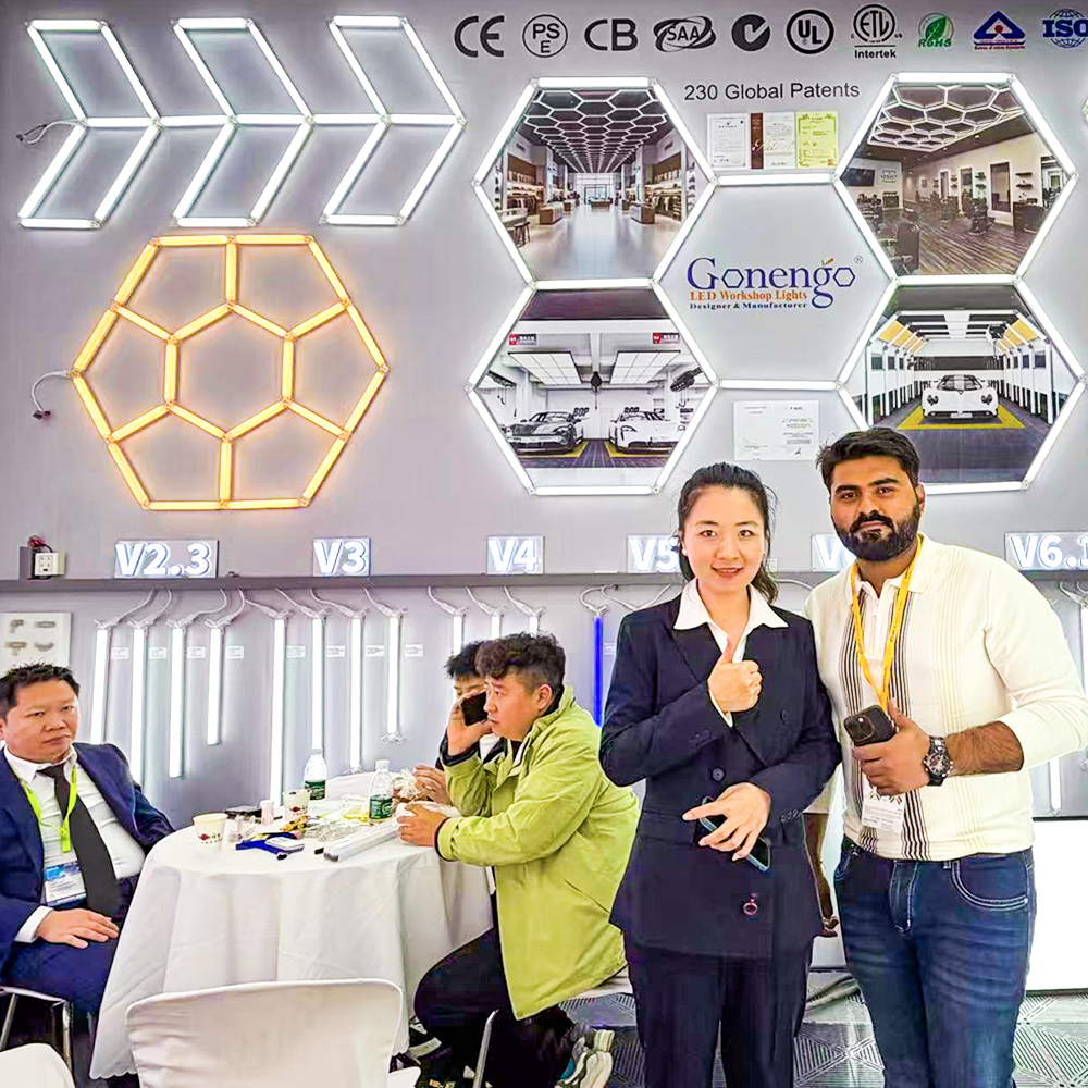 أضواء LED هندسية