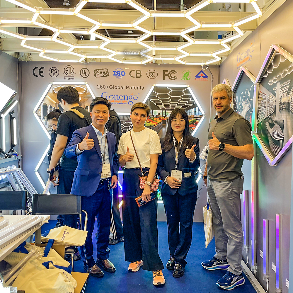 دراسات حالة لأضواء LED سداسية في الورش