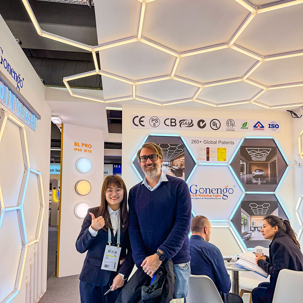 Шестиугольные LED-светильники