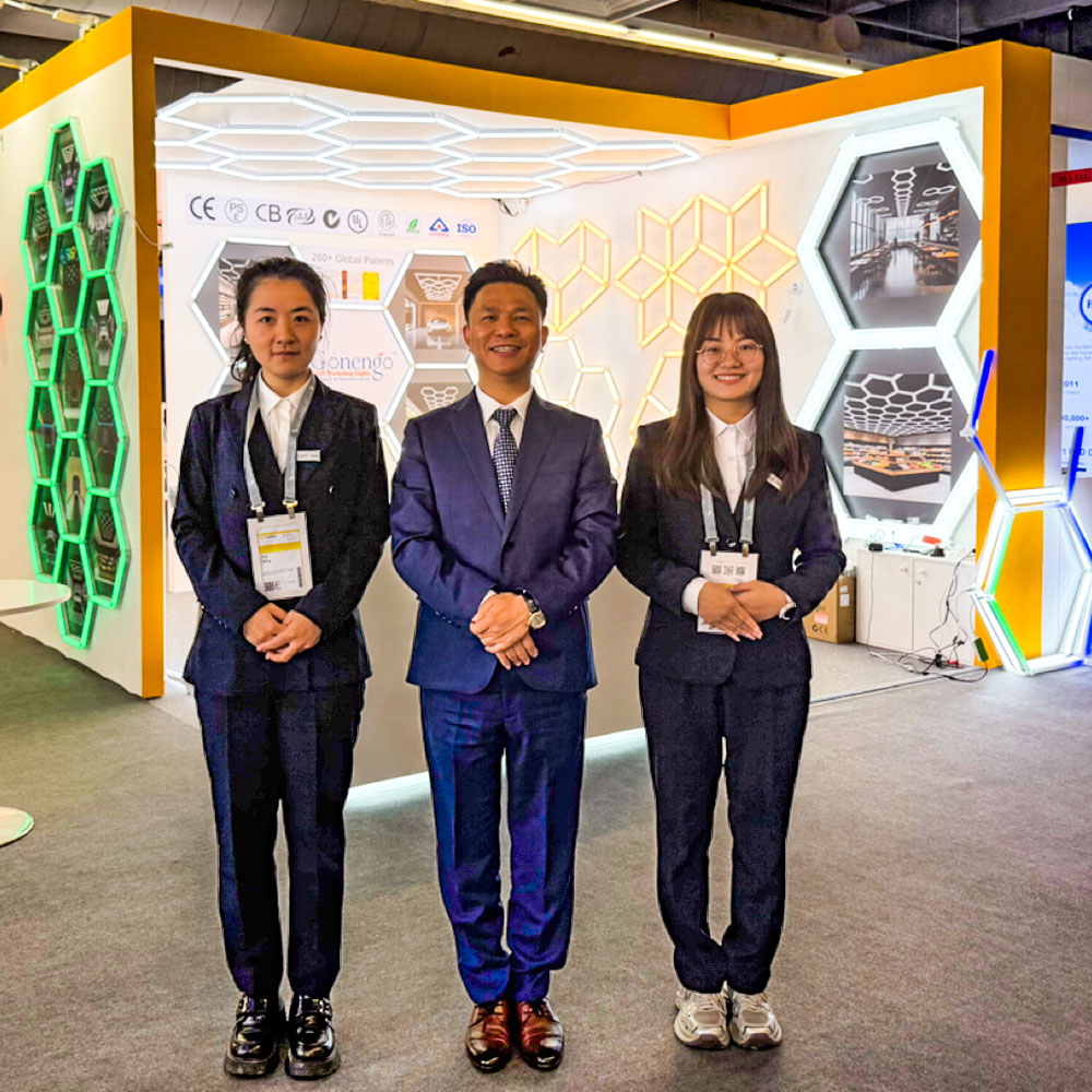 hexagon-LED-lights-for-workshop